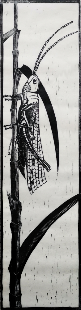 Seitenansicht w Akt auf hohem Hocker mit leicht zum Betrachter gewendetem Oberkörper