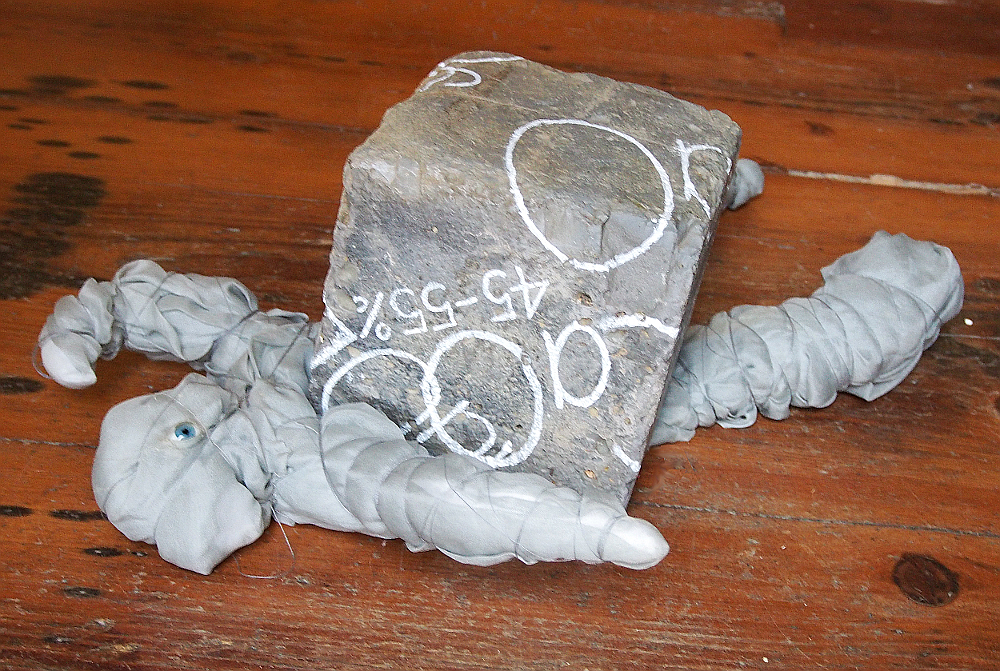 Pflasterstein mit Blumen