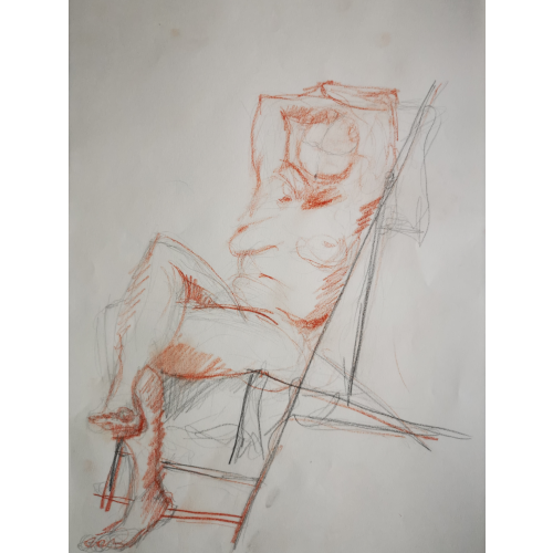 w Akt in Liegestuhl, Arme lässig über Kopf mit sich gegenseitig greifenden Händen,
		braune Kreide auf Hellem Zeichenpapier.